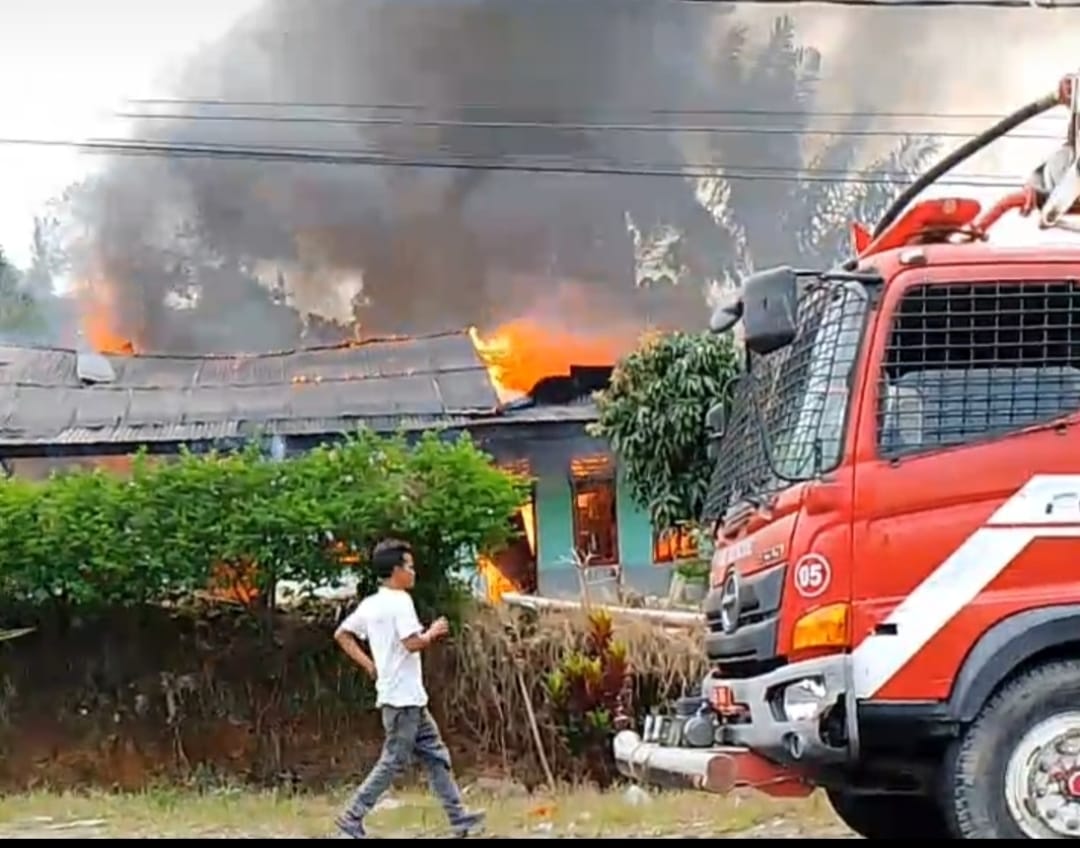 2 Unit Rumah Hangus Terbakar di Desa Lae Nuaha