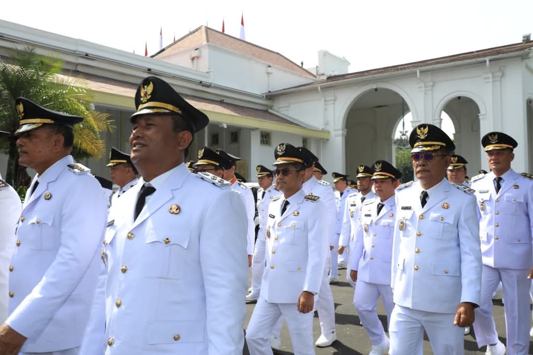 Bupati dan Wabup Dairi Ikuti Retreat di Magelang