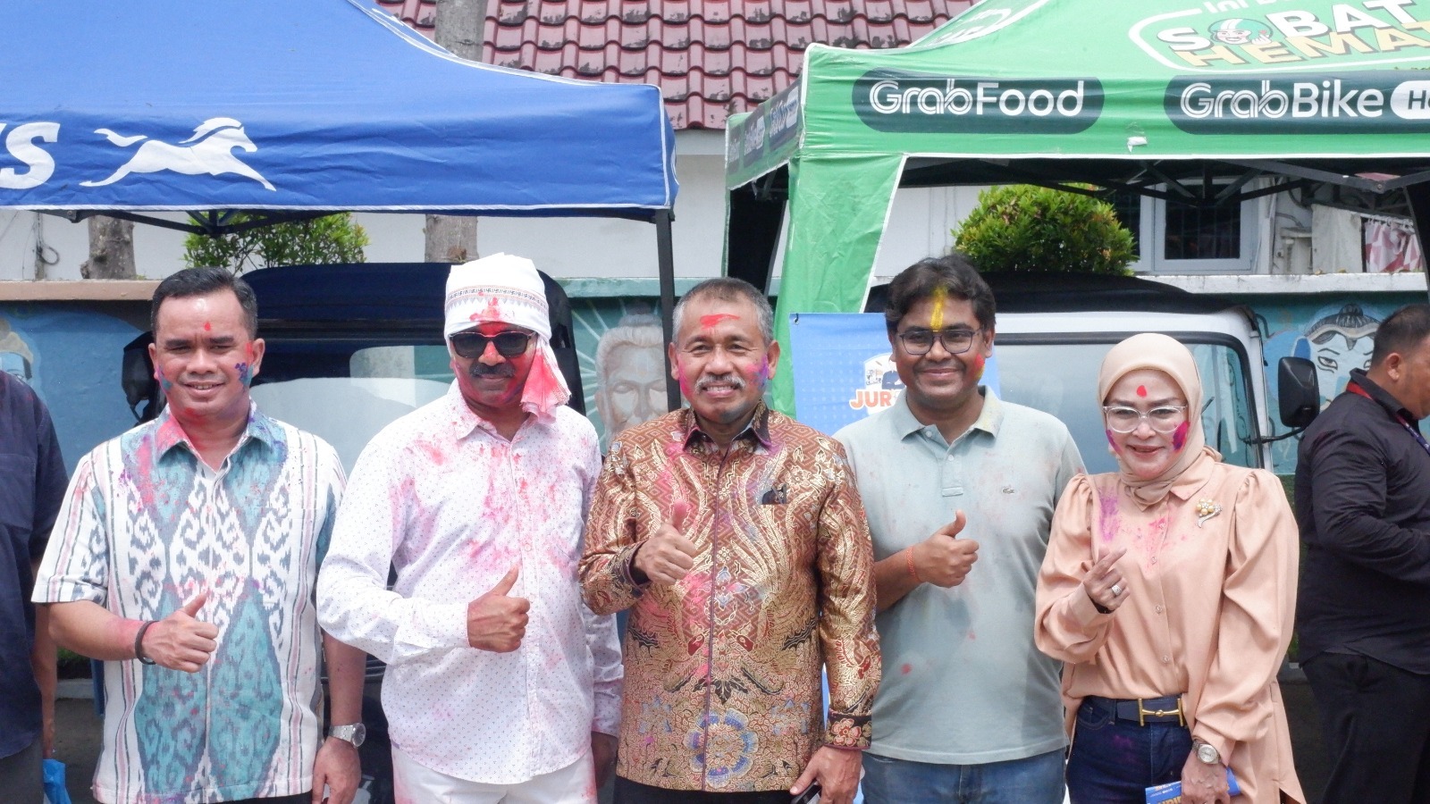 Konjen India di Medan Rayakan Festival Holi dengan Penuh Keceriaan