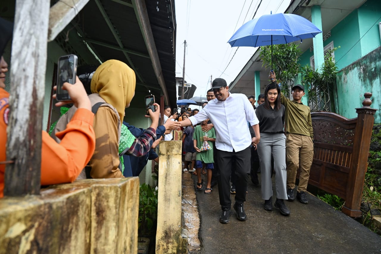 Tinjau Lokasi Banjir Bandang Padangsidimpuan, Gubernur Bobby Bantu Perbaikan dan Penanganan Pascabanjir