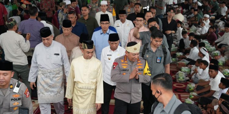 Hadir Bersama Kapolri di Masjid Raya, Wagubsu: Pemprov Sumut Dukung Program Strategis Polri