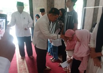 KUA Kecamatan Delitua Santuni Anak Yatim