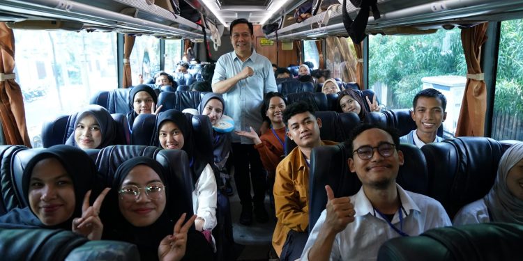 Pertama Digelar, Gubernur Bobby Luncurkan Mudik Gratis Lebaran Bagi Mahasiswa Sumut di Pulau Jawa