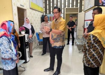 Wali Kota Rico Copot Lurah Tegal Sari Mandala III