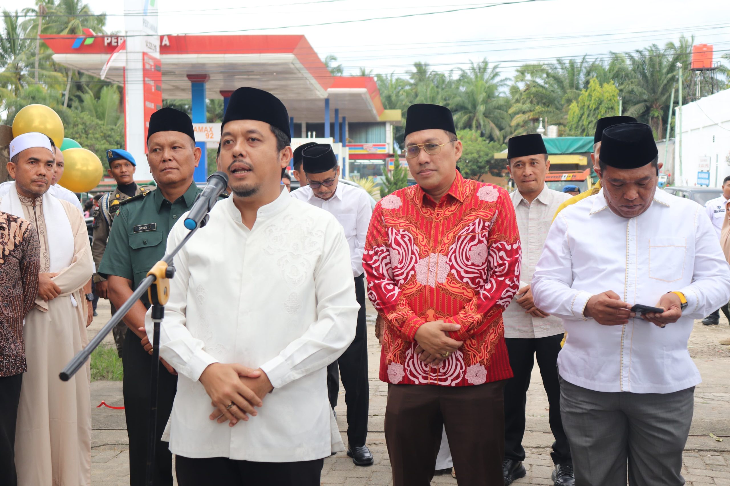 Bupati Haji Obon Buka Pasar Takjil Ramadhan Di Gunungtua: Mari Kita Dongkrak Perekonomian Masyarakat Paluta