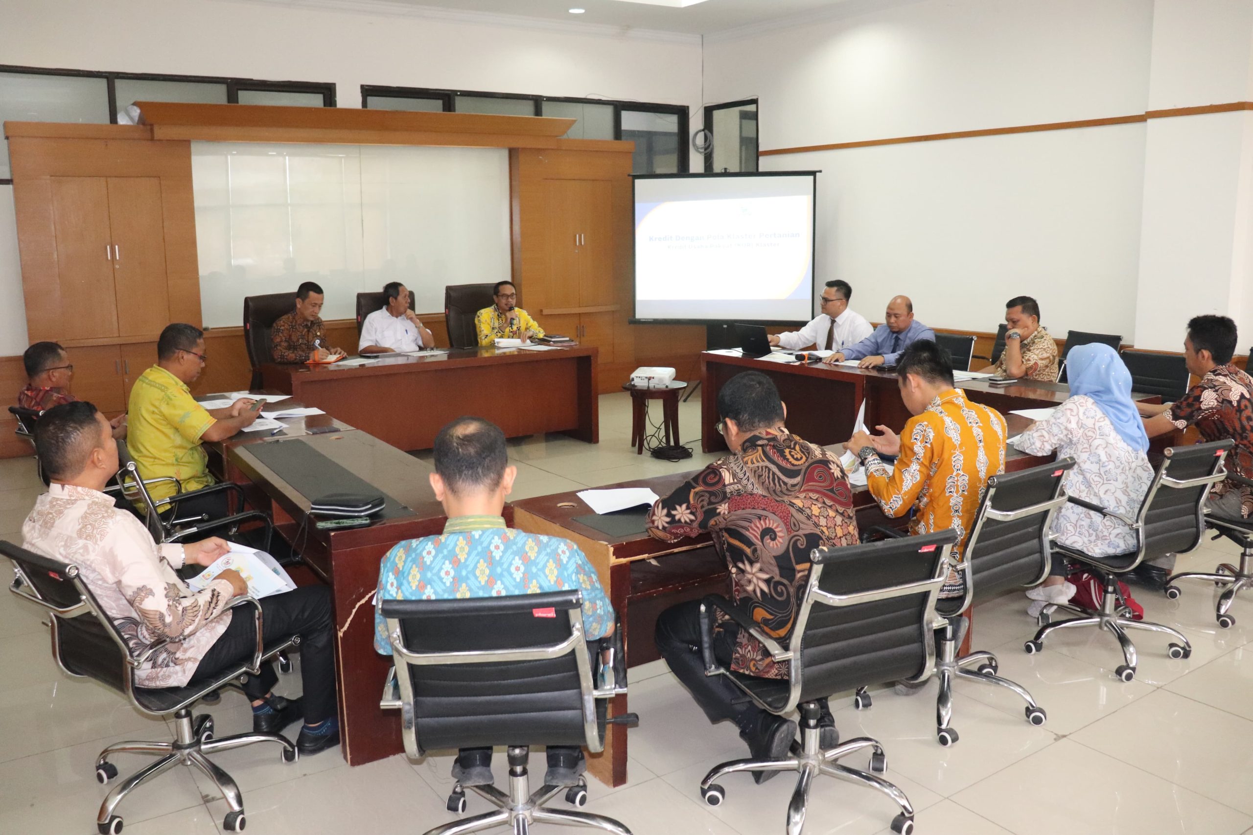 Bupati Paluta Ikuti Sosialisasi Kredit Dengan Klaster Pertanian Bank Sumut