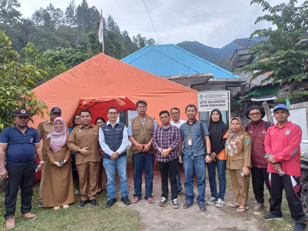 INALUM Bantu Warga Terdampak Banjir Bandang Di Parapat