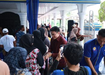 Pulang Kampung Lebaran, Ricky Anthony Disambut Hangat Ribuan Warga