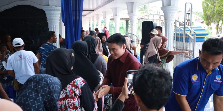 Pulang Kampung Lebaran, Ricky Anthony Disambut Hangat Ribuan Warga