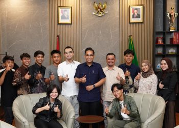 Wali Kota Rico Ajak Warga Medan Dukung Fajar dan Mesa di 5 Top Indonesian Idol