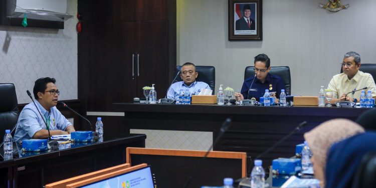 Wali Kota Rico Minta Dinas SDABMBK Petakan Jalan Rusak dan Drainase Yang Perlu Diperbaiki