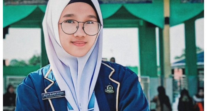 Mayumi Muadzah, Siswi MAN Pematangsiantar Lulus UI Jurusan Ilmu Administrasi Niaga