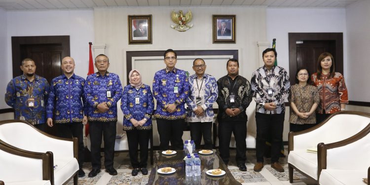 Wali Kota Rico Minta KPPU Bantu Mengawasi Persaingan Usaha Produk UMKM