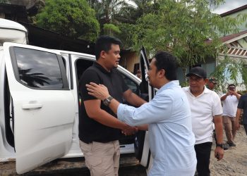 Bupati Paluta Sambut Kedatangan Gubsu, Lihat Jalan Lintas Sipiongot Yang Rusak