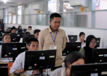 Tinjau Pelaksanaan UTBK-SNBT 2025 di USU, Rektor Tegaskan Sanksi Hukum Bagi Pelaku Ujian yang Curang