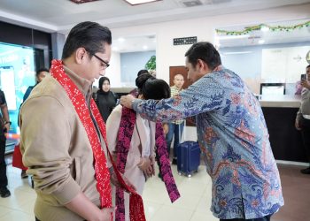 Wali Kota Rico dan Ketua TP PKK Ikuti Muskomwil I APEKSI di Bukittinggi