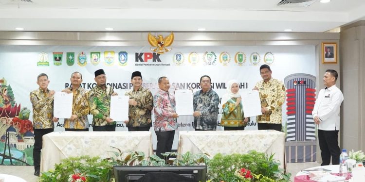 Gubernur Bobby di Gedung KPK