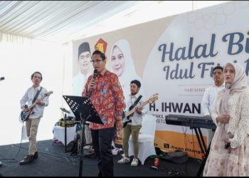 Bawakan Lagu Wali, Rico Waas Dapat Aplaus Meriah di Halalbihalal Rumah Wakil Ketua DPRD Sumut