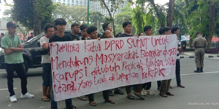 Desak Bongkar Korupsi di Labura, Massa JMM Gelar Demo di DPRD Sumut