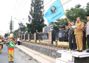 Bupati Dairi Berangkatkan Pawai Ta’aruf MTQ