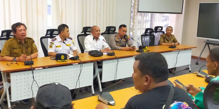 Frans Dante Terima Aspirasi Driver Ojol