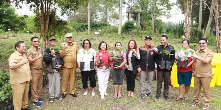 Pemkab Dairi Canangkan Penanaman Sejuta Pohon