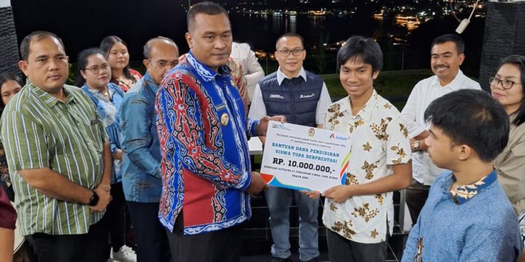 LOLOS KE UNIVERSITAS DUNIA, INALUM BERI APRESIASI SISWA – SISWI BERPRESTASI KABUPATEN TOBA