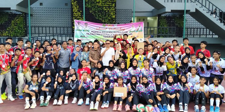 Tutup Kejuaraan Voli U-17 Piala Wali Kota Medan, Aswindy Harapkan Lahir Megawati-Megawati Baru di Masa Depan
