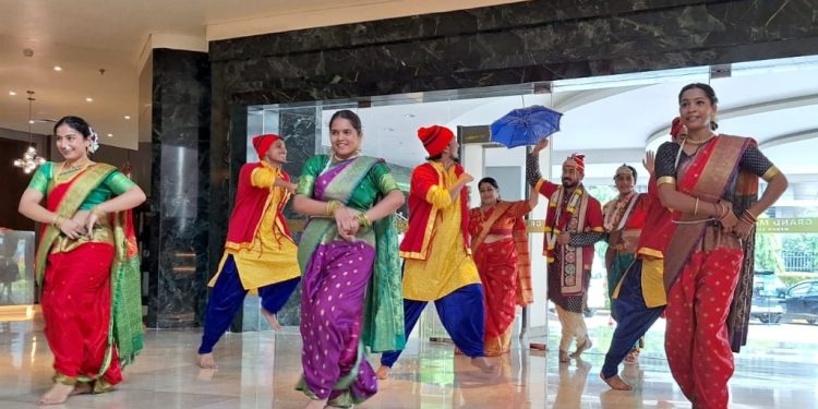 Kelompok Tari Budaya India Mudra Creation Tampil di Gelar Melayu Serumpun Medan