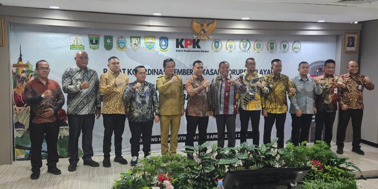 Bupati Paluta Ikuti Rapat Kordinasi Penguatan KPK Dengan Pemerintah Daerah