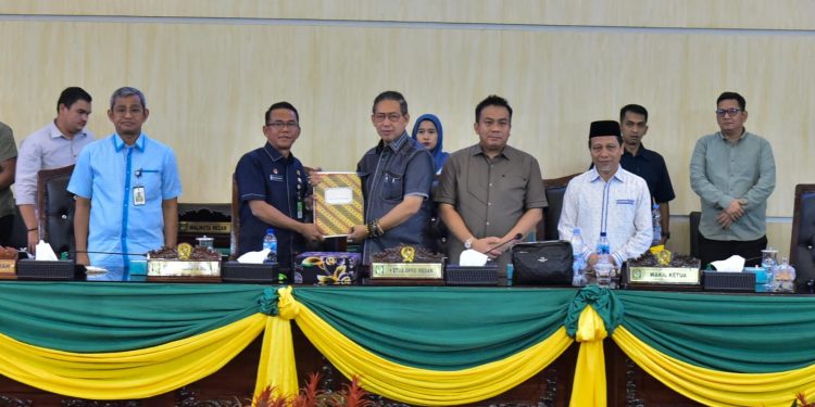 Zakiyuddin Ikuti Sidang Pemandangan Umum Fraksi DPRD tentang Pencegahan dan Penanggulangan Kebakaran