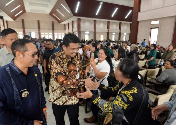 Festival Kemudahan dan Perlindungan Usaha Mikro, Gubernur Bobby Beri Hadiah Gratis Cicilan Kredit Setahun UMKM