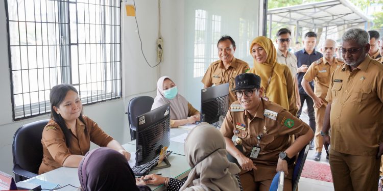 Rico Waas Tinjau Puskesmas Medan Belawan, Kekurangan Dokter akan Diatasi