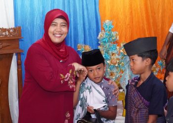 Bantu Sesama, Ketua PKK Langkat Dukung Khitanan Gratis