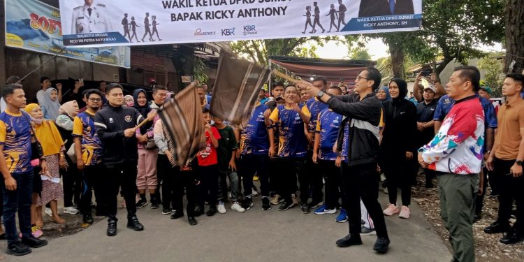 Ikut Jalan Santai Bersama Seribuan Relawan, Rico Waas Ingin KBR Jadi Mitra Pemerintah