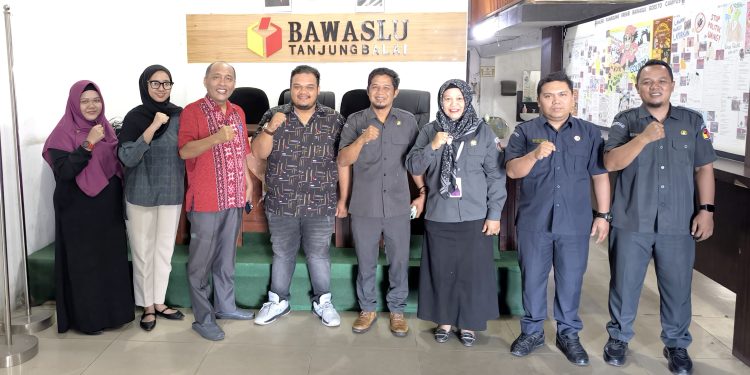 Perkuat Pengelolaan Keterbukaan Informasi, Bawaslu Tanjungbalai Terima Kunjungan KI Sumut