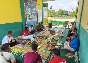 Makan Bajambar, Al Washliyah Tanjungbalai Meriahkan HUT Bawaslu dan HUT RI