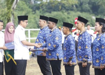 Serahkan SK P3K, Wali Kota Rico Tekankan Pentingnya Menjadi Aparatur Profesional