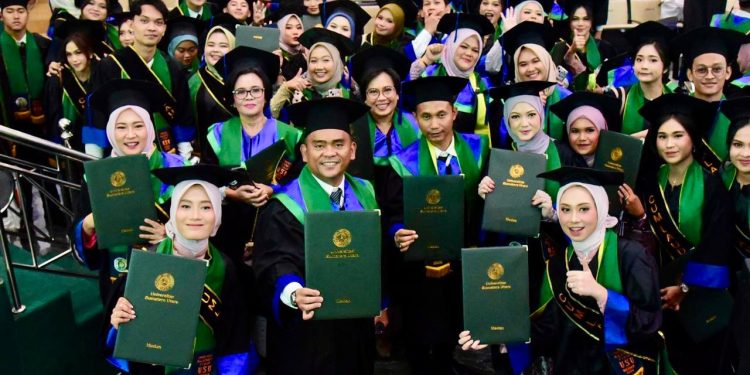 USU Sukses Gelar Wisuda Tertib dan Berkesan, Alumni Apresiasi Pencapaian dan Kepemimpinan Kampus