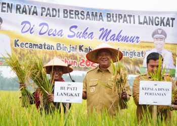 Hadiri Panen Raya, Bupati Langkat Resmikan Kilang Padi Sukma Jaya