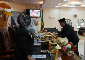 DPRD Langkat Tetapkan Ranperda Penyertaan Modal Masuk Propemperda 2025