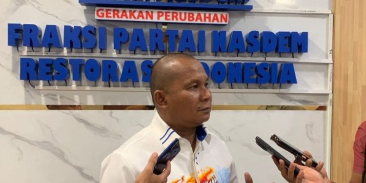 Legislator NasDem Rahmansyah Sibarani Minta Pemprovsu Alokasikan Dana Jalan Provinsi dan  Guardrail di Tapteng-Sibolga