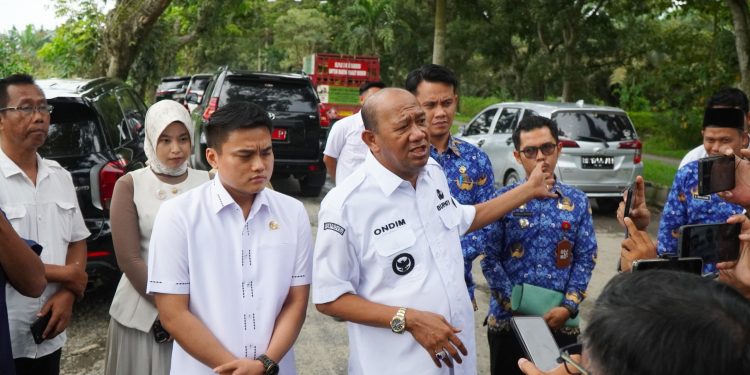 Jalan Penceng Rusak Parah, Bupati Langkat dan RA Pastikan Perbaikan Tahun Ini