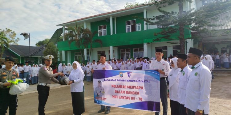 Satlantas Polres Madina Goes to School Sosialisasi Kamseltibcar Lantas
