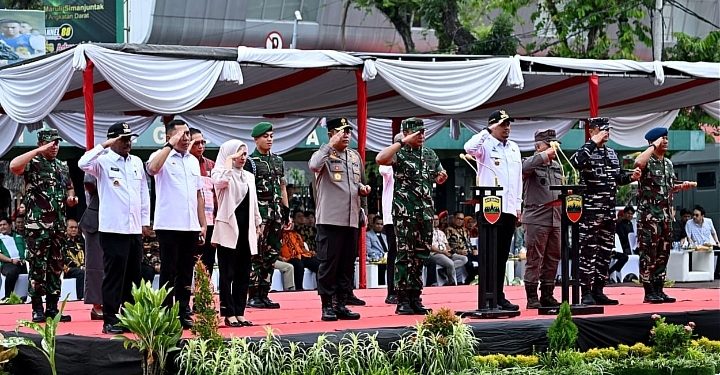 Gubernur Bobby Lepas 480 Personel Patroli, Salurkan 28 Ribu Ton Beras untuk Warga Kecil