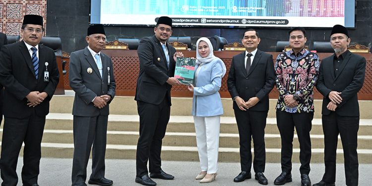 Rp12,5 Triliun untuk Pembangunan Sumut, Bobby Nasution Sampaikan Ranperda P-APBD 2025
