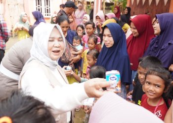 Wabup Langkat Salurkan Bantuan ke Warga Salahaji Pematang Jaya