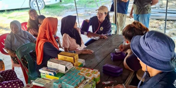 USU Salurkan Bantuan dan Beri Layanan Kesehatan untuk Masyarakat Terdampak Bencana Banjir