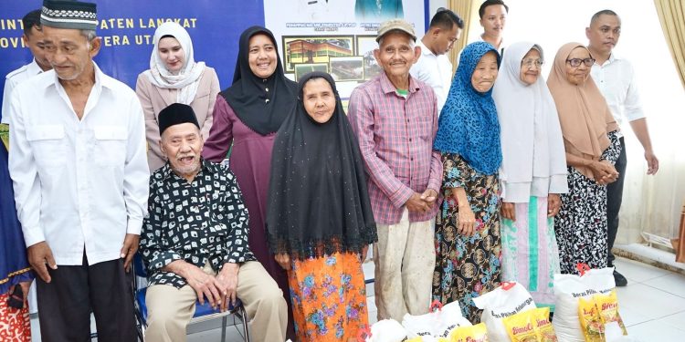 Endang Syah Afandin Salurkan 50 Paket Sembako untuk Duafa dan Anak Yatim