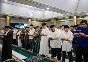 Wali Kota Rico Perkuat Ukhuwah Lewat Tarawih Bersama Warga Medan Selayang